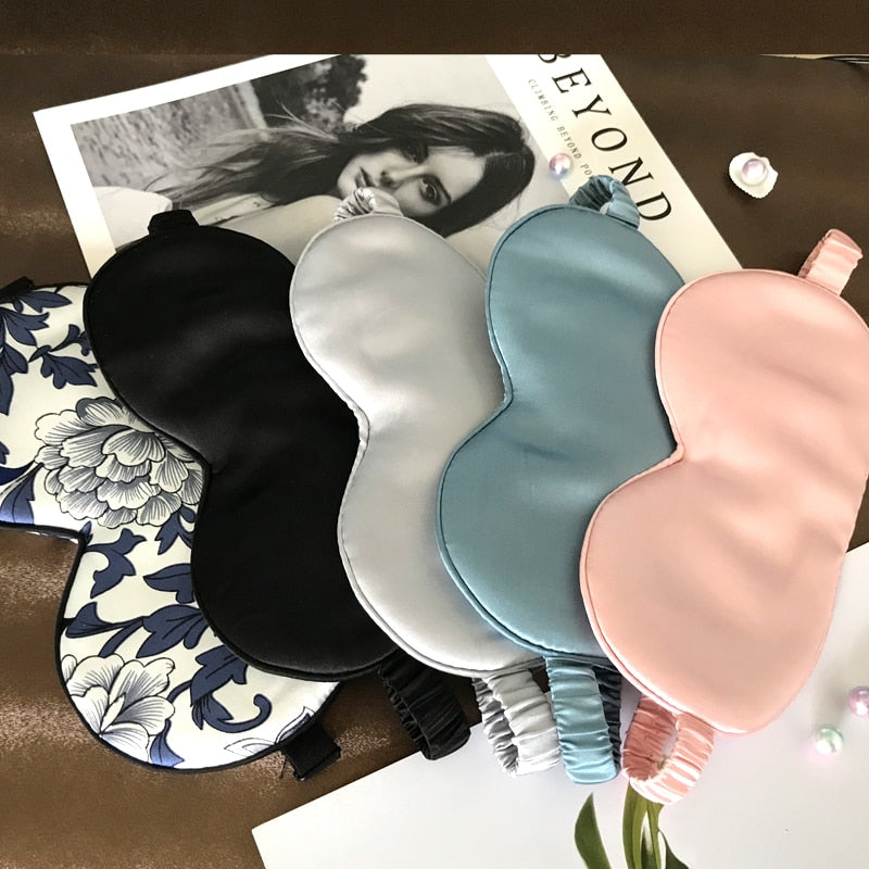 How silk sleep masks work?